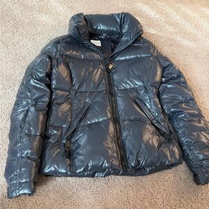 SAM Glossy Black Puffer Jacket